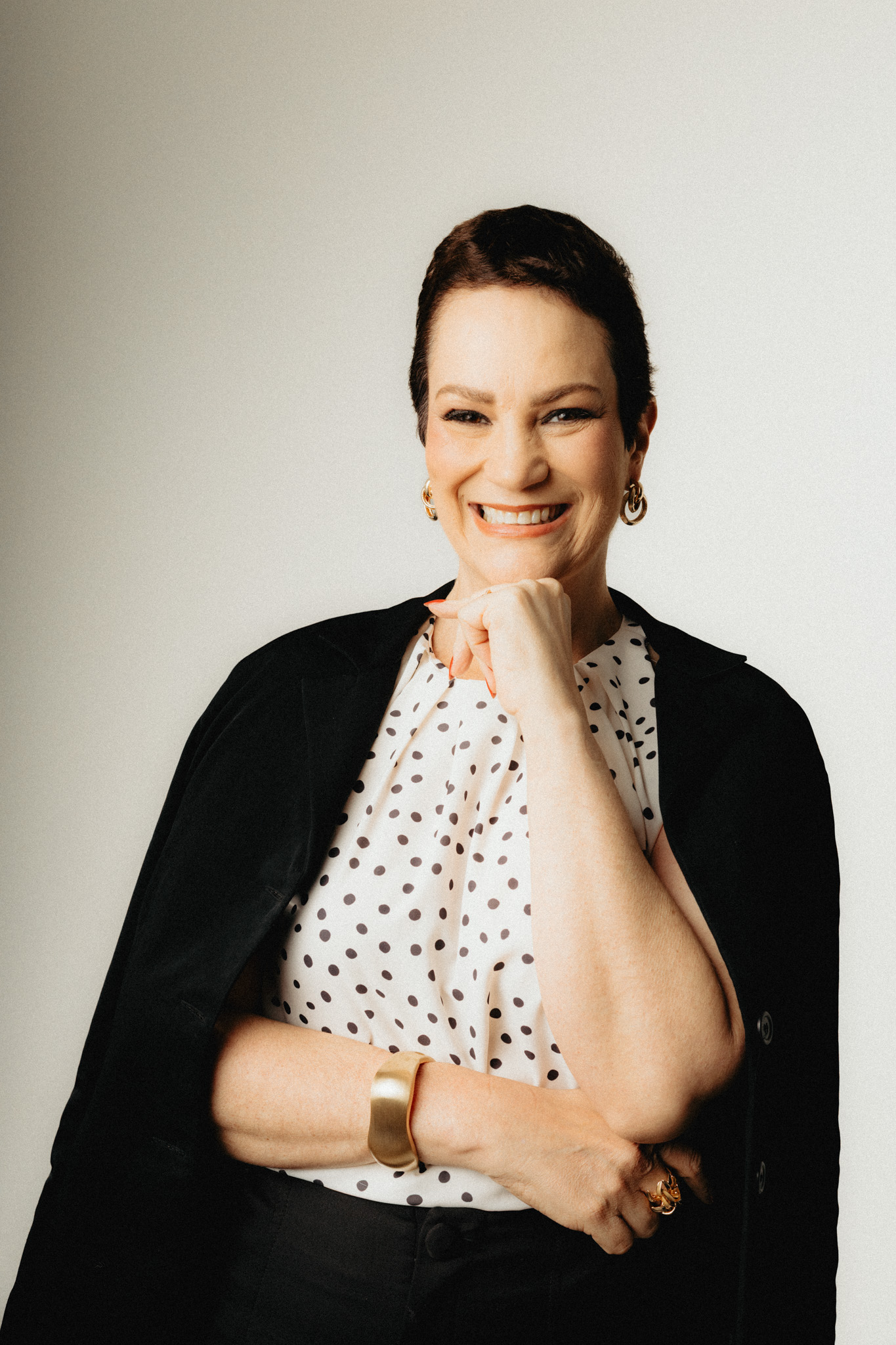 Foto de Regina Mathiazzi, fundadora e HEAD em soluções de gestão de riscos psicossociais e adequação a NR 1